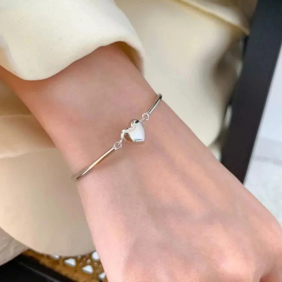925 Sterling Silver Heart Bangle Cuff Bracelet Dainty Minimalist Heart Cuff - Picture 1 of 8
